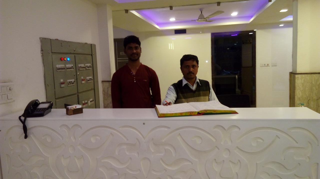 Hotel Grand Shyam- In Front Of New Delhi Railway Station-Couple Friendly Extérieur photo