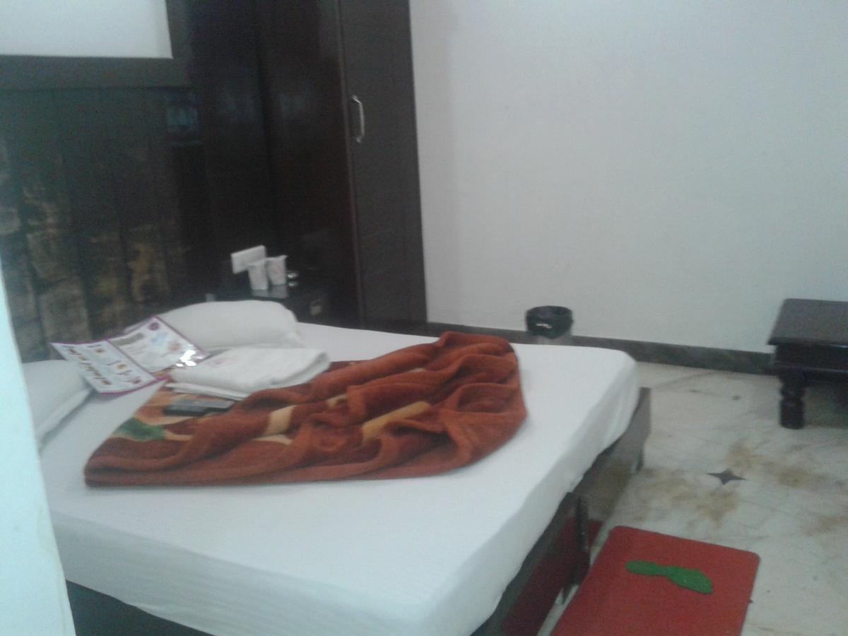 Hotel Grand Shyam- In Front Of New Delhi Railway Station-Couple Friendly Extérieur photo