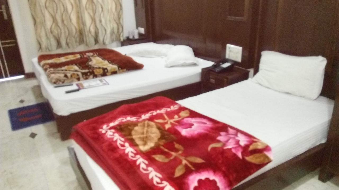 Hotel Grand Shyam- In Front Of New Delhi Railway Station-Couple Friendly Extérieur photo