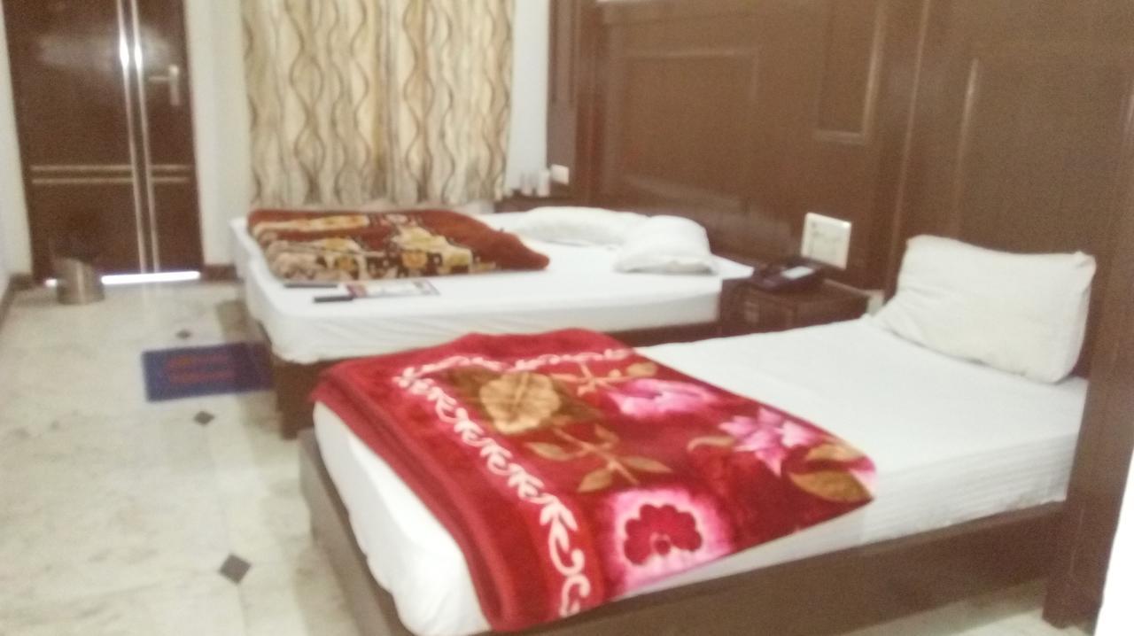 Hotel Grand Shyam- In Front Of New Delhi Railway Station-Couple Friendly Extérieur photo